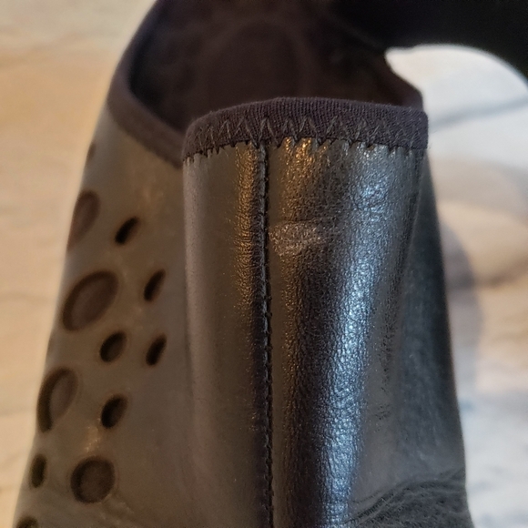 Privo by Clark's size 6 - Picture 2 of 7